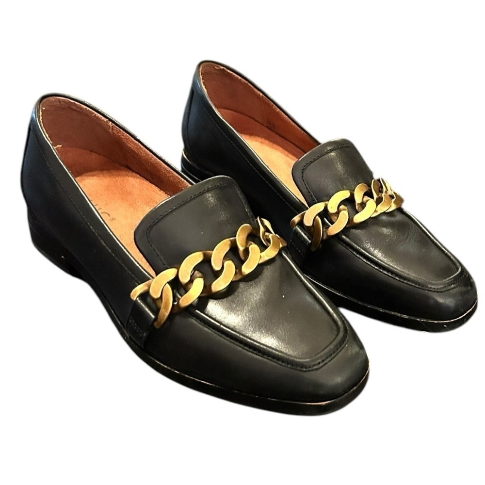 Vionic Black Leather Chain Accent Loafers
